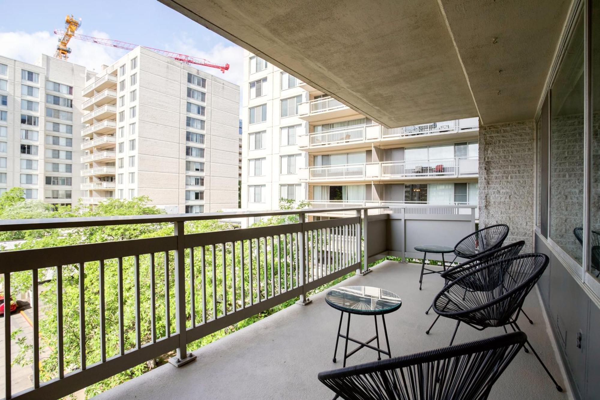 Apartment At Crystal City With Gym อาร์ลิงตัน ภายนอก รูปภาพ